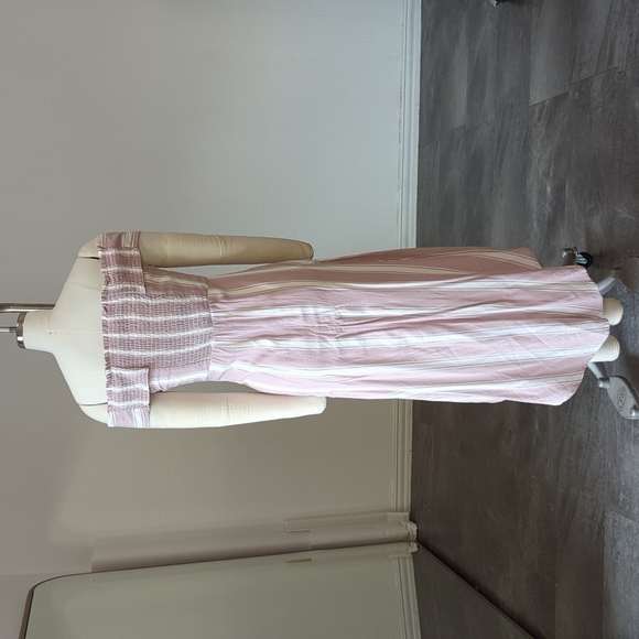 Express Striped Off Shoulder Tie Front Dress Pink White XS button preppy summer - Picture 3 of 10